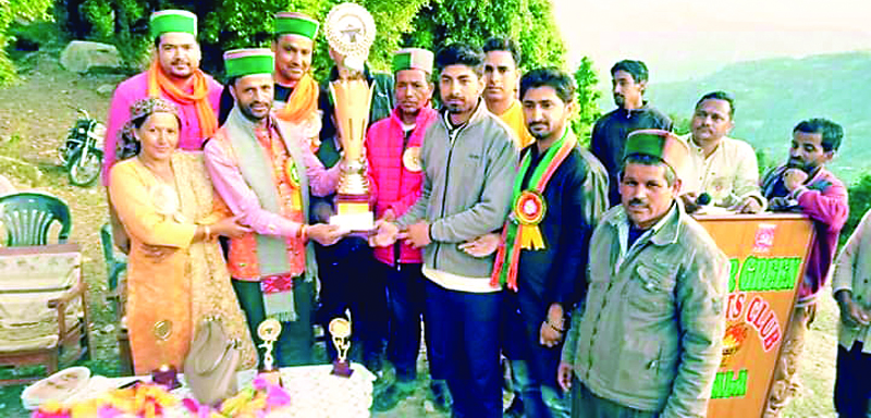मेड ब्वाय ने जीती क्रिकेट प्रतियोगिता