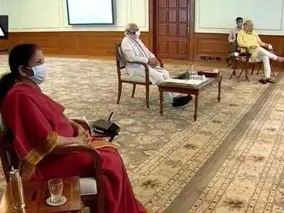 निवेशकों को लुभाने को लेकर मोदी की हाई लेवल बैठक, क्लियरेंस मिलने में ना हो परेशानी