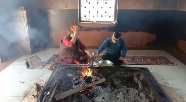 अब ऑनलाइन ही शक्तिपीठों के दर्शन, नवरात्र पर कोरोना का साया अब ऑनलाइन ही शक्तिपीठों के दर्शन, नवरात्र पर कोरोना का साया