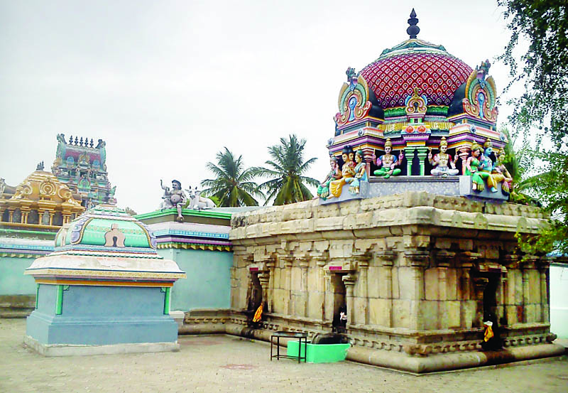 अक्षयपुरीश्वर मंदिर