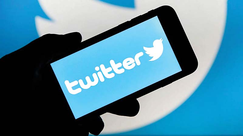 ट्विटर ने 500 अकाउंट हमेशा के लिए किए सस्पेंड, कई विवादित हैशटैग भी हटाए