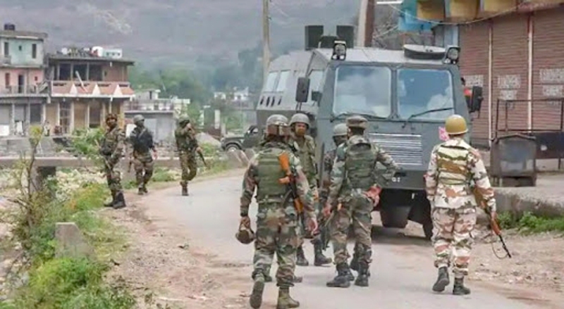 दक्षिणी कश्मीर के अनंतनाग में आतंकियों ने किया विस्फोट, बहुत से वाहन क्षतिग्रस्त, कोई हताहत नहीं
