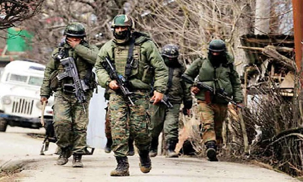 जम्मू-कश्मीर में सुरक्षा बलों ने छेड़ा कासो, शोपियां में में तीन और पुलवाम में दो आतंकी ढेर