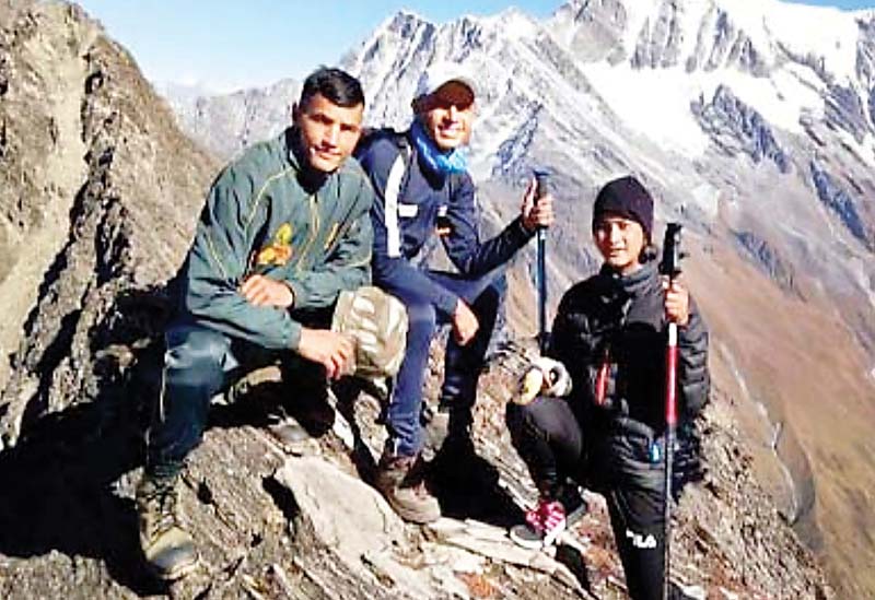 फिर बजा अल्ट्रा मैराथन धावक सुनील शर्मा का डंका, अब उत्तराखंड में फतह की 18 हजार फुट ऊंची पहाड़ी