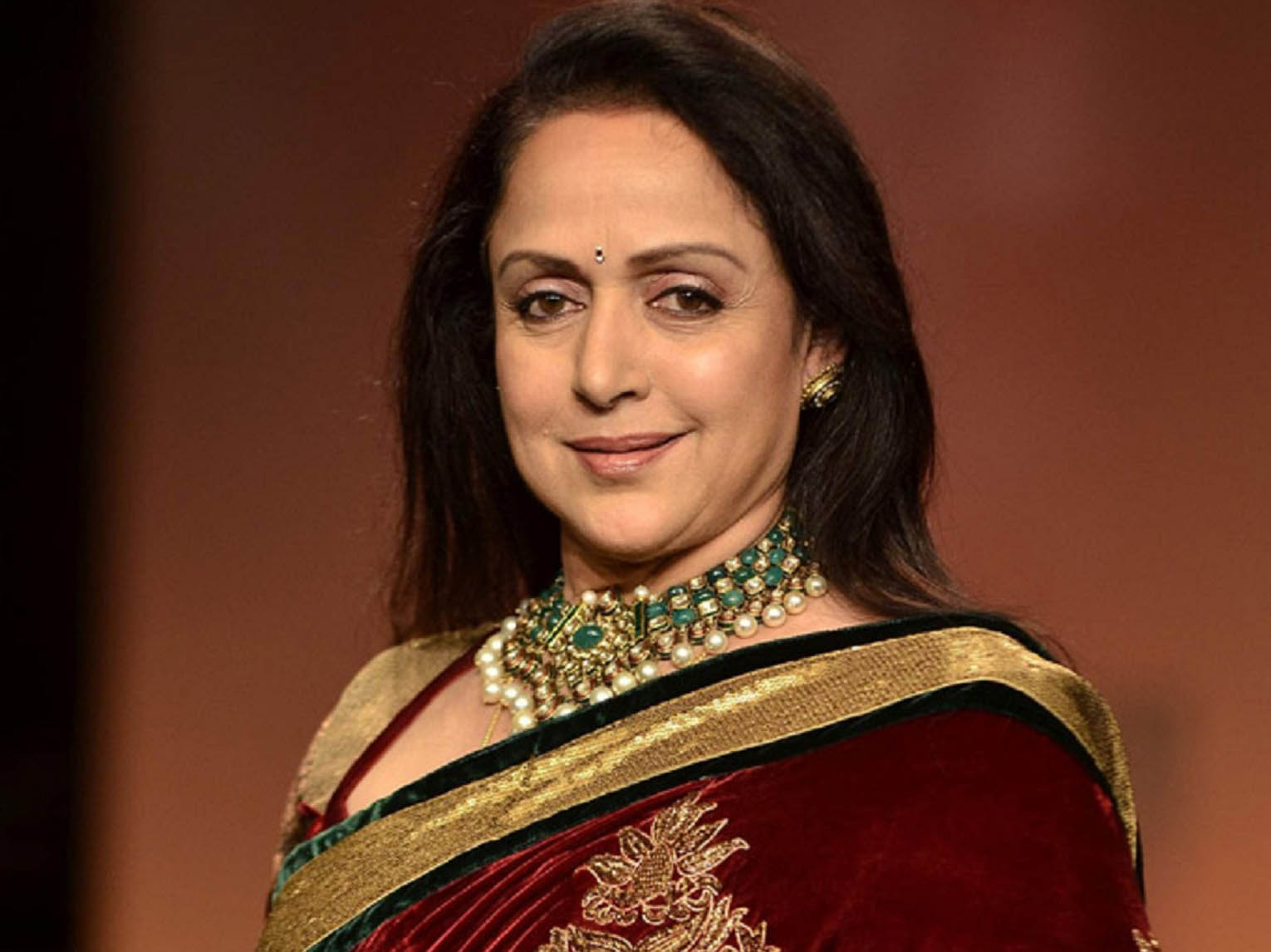 Happy Birthday Hema Malini: 72 साल की हुई ड्रीम गर्ल - divya himachal