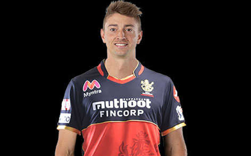 IPL 2021: रॉयल चैलेंजर्स बंगलूर के डेनियल सैम्स को कोरोना, देवदत्त पडिकल टीम से जुड़े