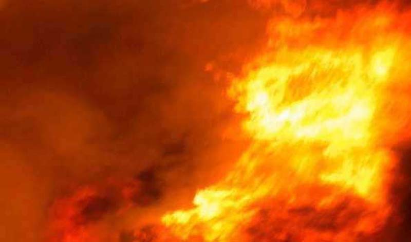 दो अलग-अलग स्थानों पर हुई आगजनी… हजारों का नुकसान