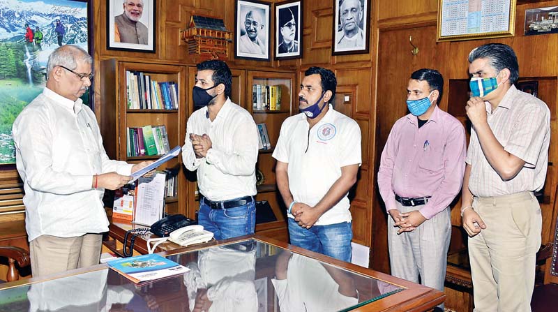 राज्यपाल को सुनाया दर्द, पुरानी पेंशन बहाली को एनपीएस कर्मचारियों ने उठाई मांग
