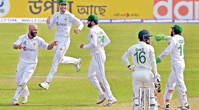 बांग्लादेश को पारी के अंतर से हराकर पाकिस्तान ने 2.0  से जीती सीरीज