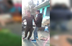 सुंदरनगर में चिट्टा तस्कर के घर छापा मारने गई पुलिस खुद चरस के आरोप में घिर गई