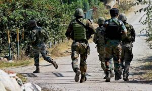 दक्षिण कश्मीर में आतंकवाद विरोध अभियान खत्म, एक पाकिस्तानी दहशतगर्द ढेर, पुलिसकर्मी शहीद