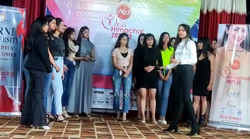 पालमपुर में सजा मिस हिमाचल 2021-22 का मंच, पहाड़ की बेटियों ने ऑडिशन में दिखाया हुनर