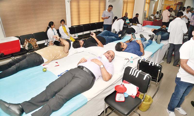 चंडीगढ़ में जुटाया 62 यूनिट खून, चार्टर्ड अकाउंटेंड्स ने सेक्टर-35 में लगाया रक्तदान कैंप