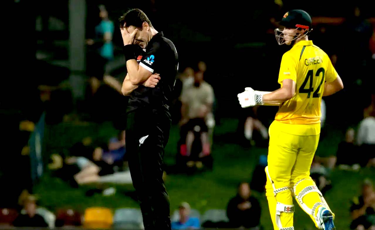कैमरन ग्रीन, एलेक्स कैरी के अर्द्धशतक से जीती ऑस्ट्रेलिया, न्यूज़ीलैंड को दो विकेट से दी मात