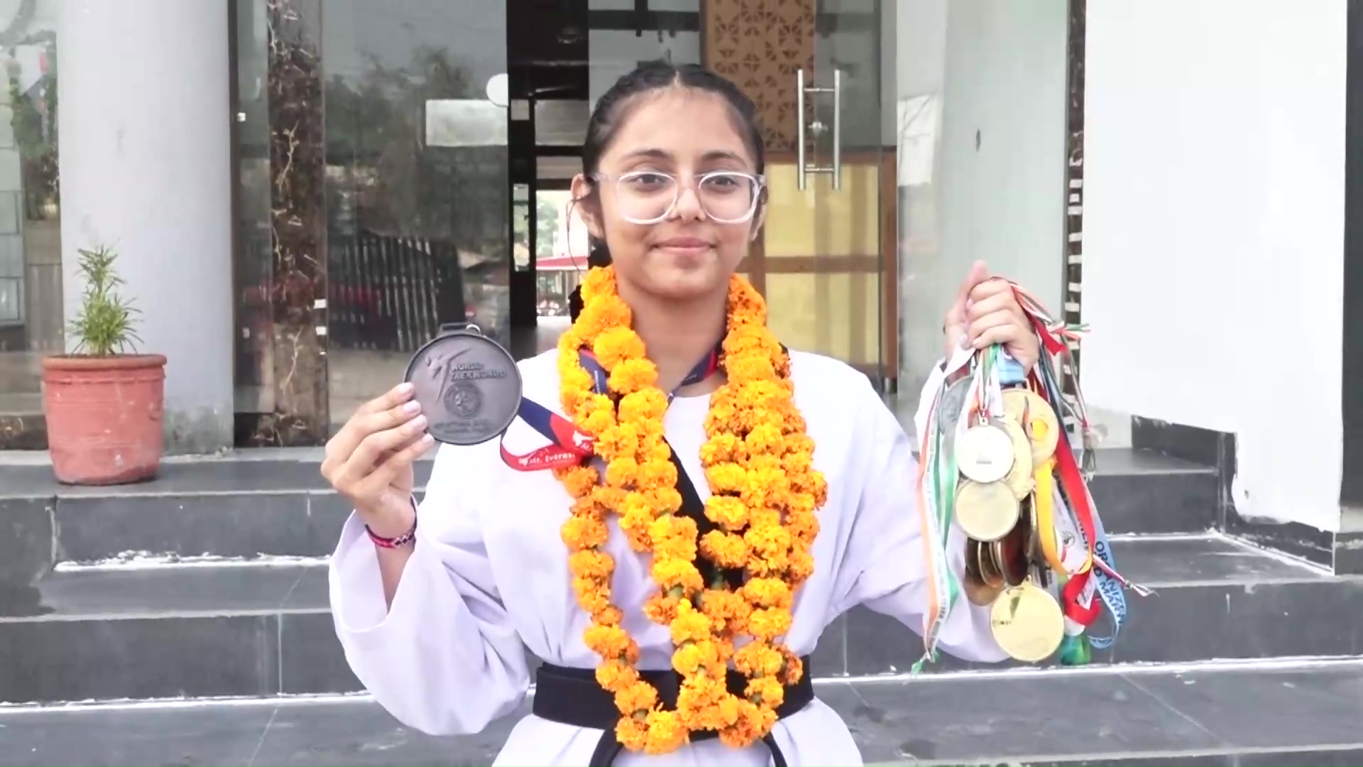 नेपाल में फहराया भारत का झंडा, ताइक्वांडो में ऊना की बेटी ने चमकाया नाम