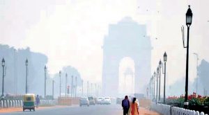 दिल्ली में प्रदूषण खतरनाक स्तर पर; निर्माण कार्यों पर रोक, पीएम 10 का स्तर 381 तक पहुंचा