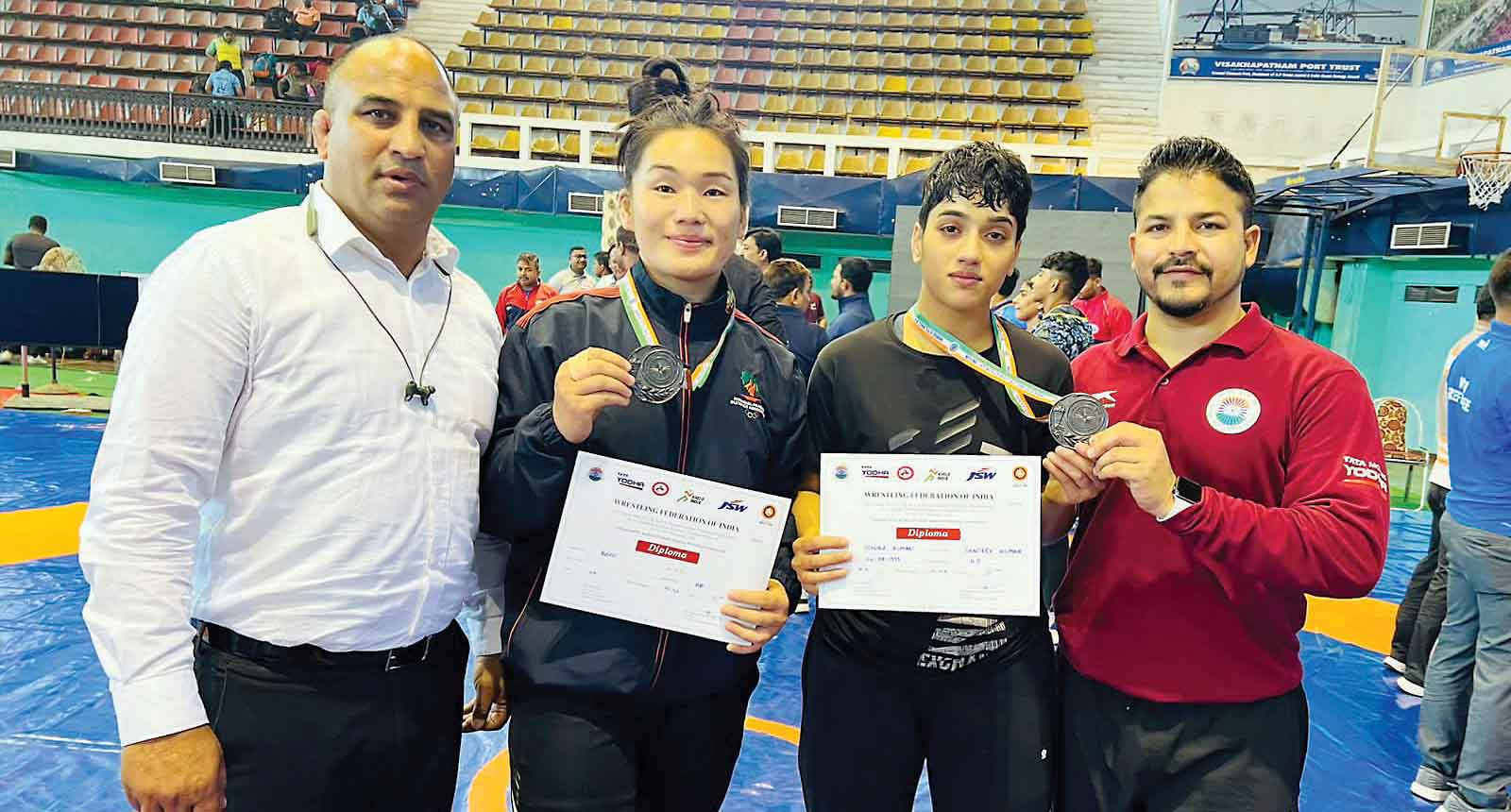 प्रदेश की बेटियों ने जीते दो ब्रांज, सीनियर नेशनल कुश्ती प्रतियोगिता में दिखाया दम