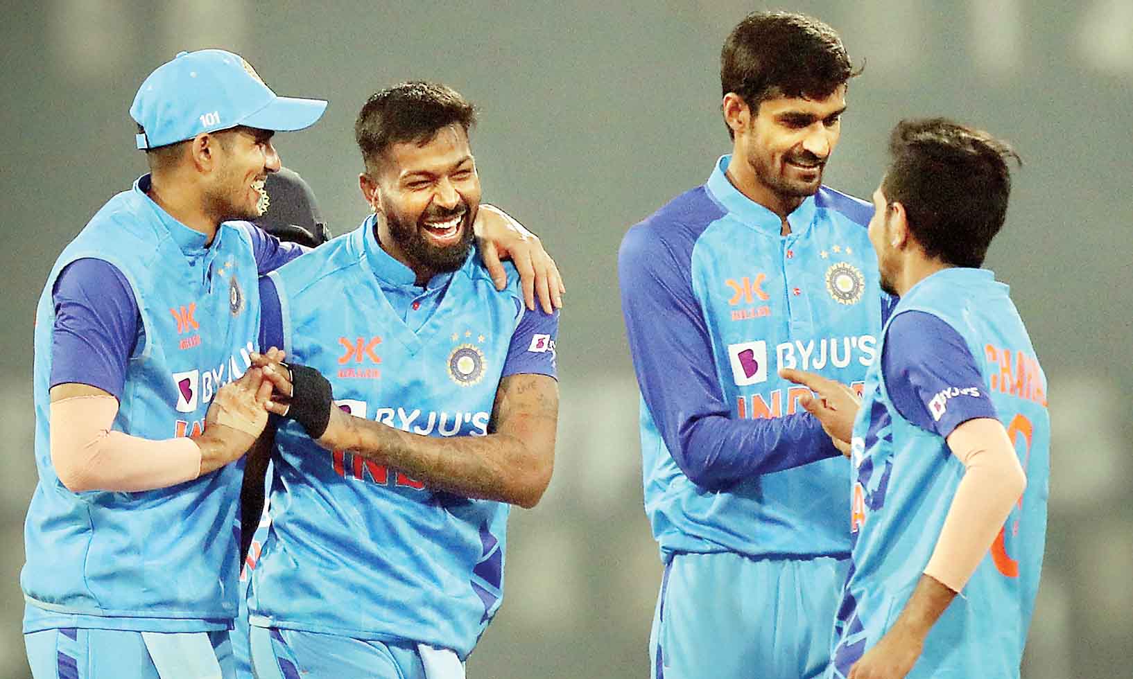 कीवियों से हिसाब बराबर, टीम इंडिया ने दूसरे मुकाबले में न्यूजीलैंड को छह विकेट से दी मात
