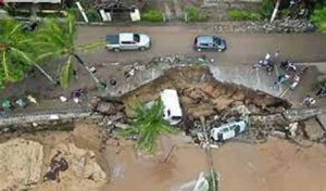 चट्टान तले पिसी सात साल की बच्ची; ब्राजील के साओ पाउलो में बाढ़, भूस्खलन से 19 लोगों की मौत