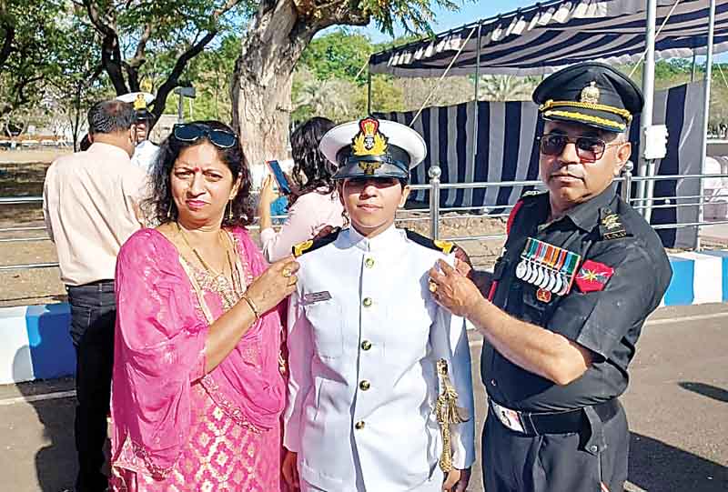 जयसिंहपुर की निकिता सिंह भारतीय नौसेना में सब लेफ्टिनेंट, तकनीकी अधिकारियों का है यह पहला महिला बैच
