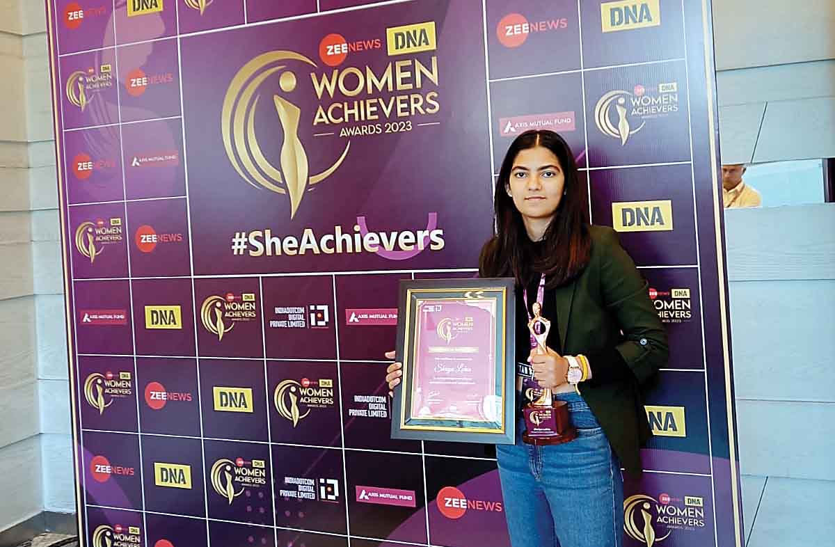 हिमाचली बेटी को वूमन अचीवर्स अवार्ड, दिल्ली में उपलब्धियों के लिए नवाजीं कार्टिंग स्टार श्रिया
