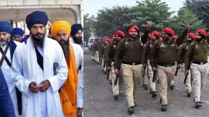 हाईकोर्ट की पंजाब सरकार को फटकार, कहा- 80 हजार पुलिसवाले, फिर कैसे भाग गया अमृतपाल