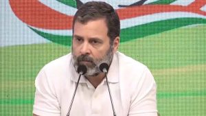अपने बयान पर माफी मांगने पर राहुल बोले- मेरा नाम सावरकर नहीं गांधी है, गांधी माफी नहीं मांगता