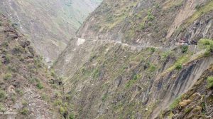 भरमौर के ढकोग-बन्नी मार्ग पर नाले में गिरी बोलेरो कैंपर, मांधा के चालक की मौके पर मौत