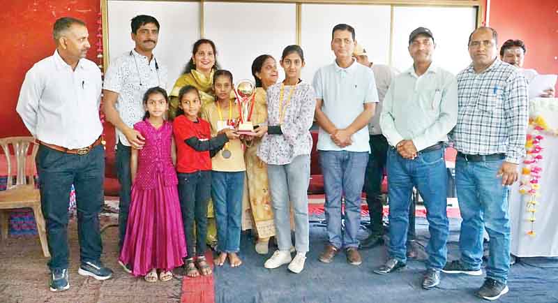 योगा ओलंपियाड में बलघाड़ विजेता