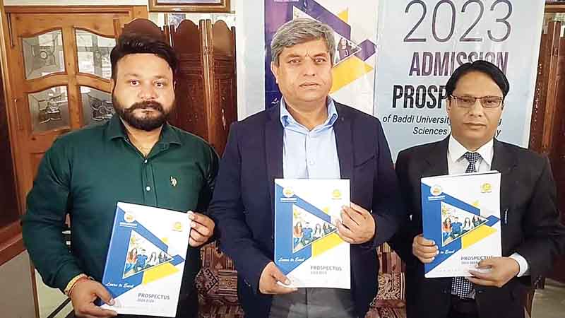 चंबा में बद्दी यूनिवर्सिटी का प्रोस्पेक्टस लांच
