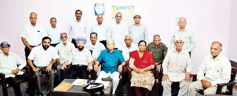 दवाइयों पर मांगा डिस्काउंट