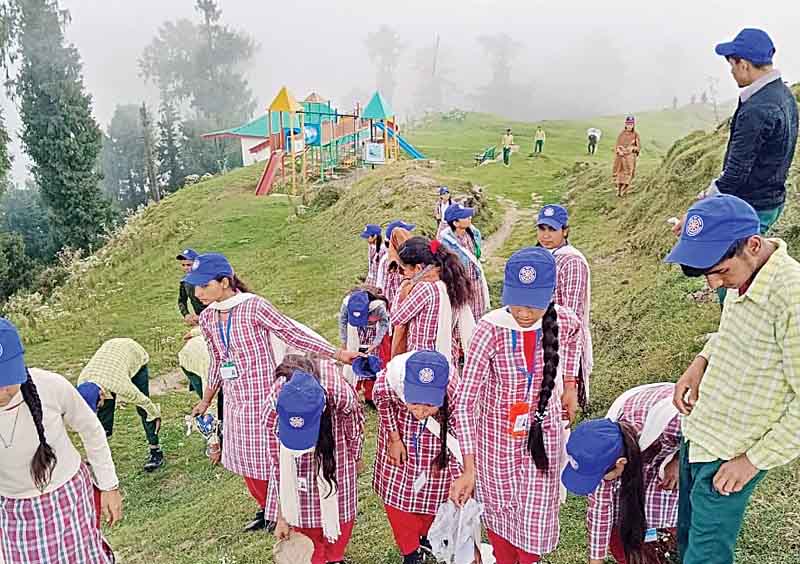 स्वयंसेवियों ने संवारा पर्यटक स्थल जोत
