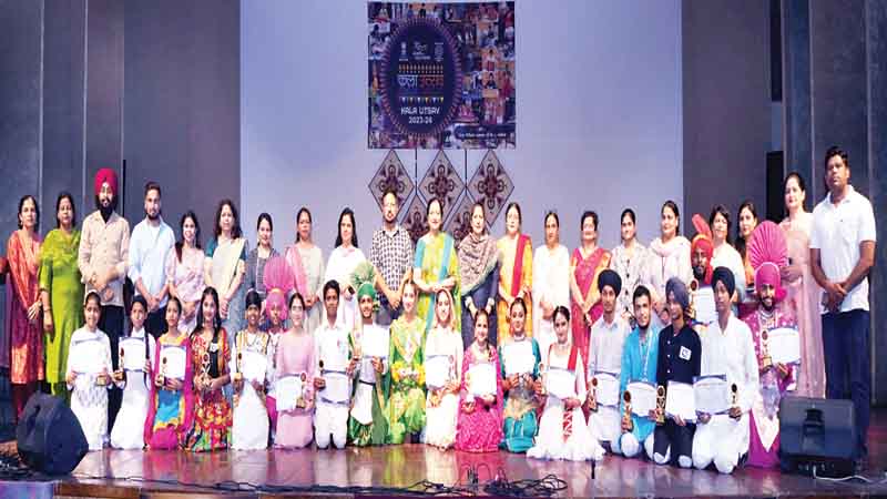 केएमवी जालंधर में कला उत्सव की धूम, 37 स्कूलों से आए प्रतिभागियों ने कला-प्रतिभा का जमकर किया प्रदर्शन