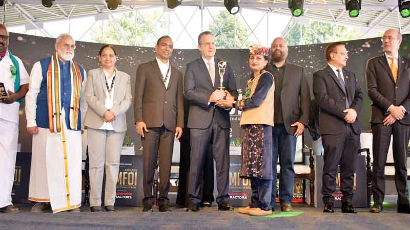 बिलासपुर की मीना चंदेल को राष्ट्रीय पुरस्कार, फ्लोरीक्लचर में उपलब्धियों पर मिला सम्मान