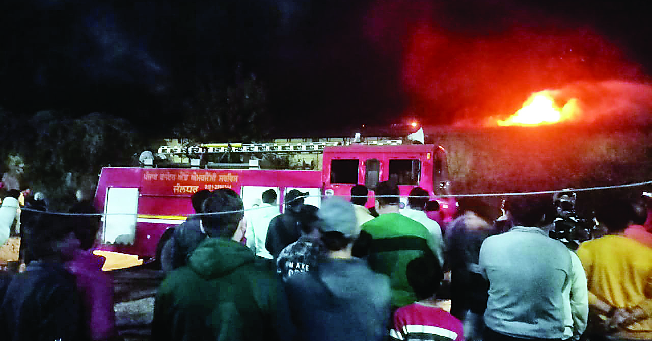जालंधर की कंबल फैक्टरी में आग; दमकल कर्मचारियों ने संभाला मोर्चा, शहर में दहशत का माहौल