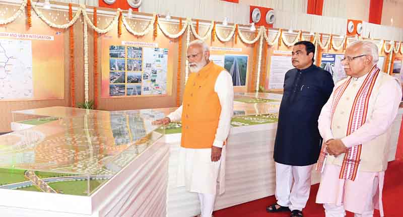 गुरुग्राम में द्वारका एक्सप्रेस-वे का शुभारंभ, PM मोदी ने विभिन्न विकास योजनाओं के किए उद्घाटन-शिलान्यास