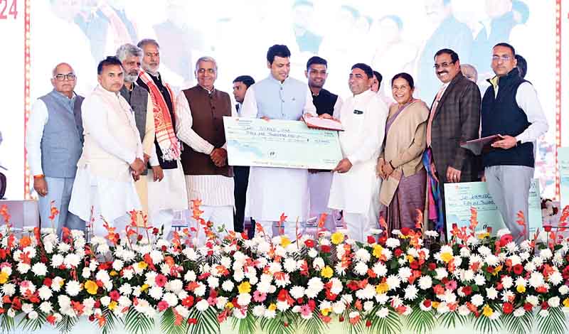 सीयू महेंद्रगढ़ में पशुपालक सम्मानित, राज्यसभा सांसद ने 40वीं राज्य पशुधन प्रदर्शनी में बांटे लाखों के इनाम