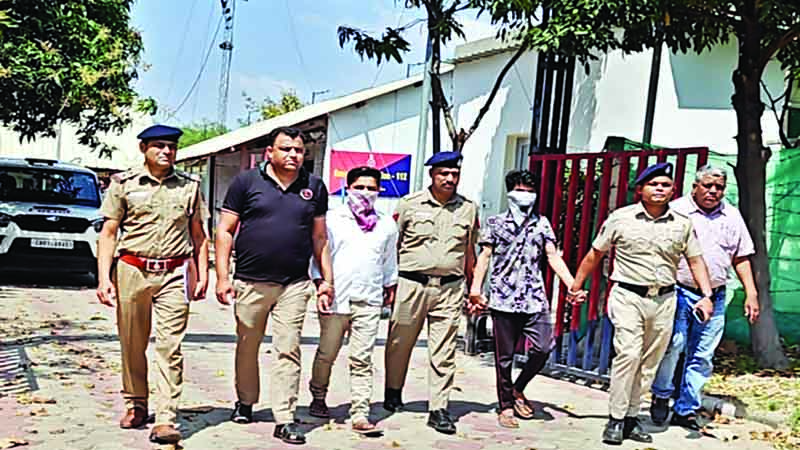 चंडीगढ़ में देह व्यापार का पर्दाफाश, मैनेजर-सहयोगी कर्मचारी गिरफ्तार