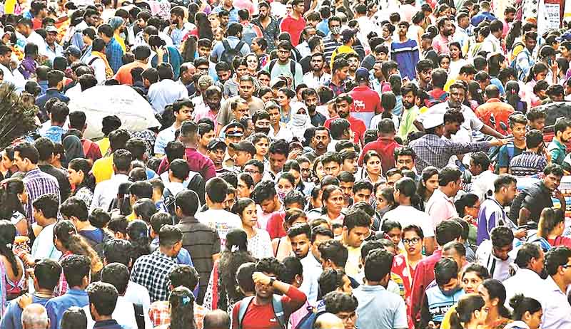 रिपोर्ट में दावा, भारत की जनसंख्या 144 करोड़ पार