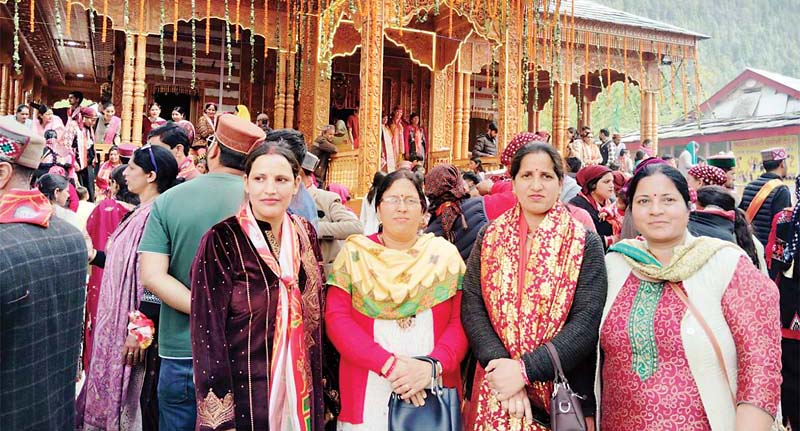 सैंज में सैलाब…नए मंदिर में विराजीं मां दुर्गा