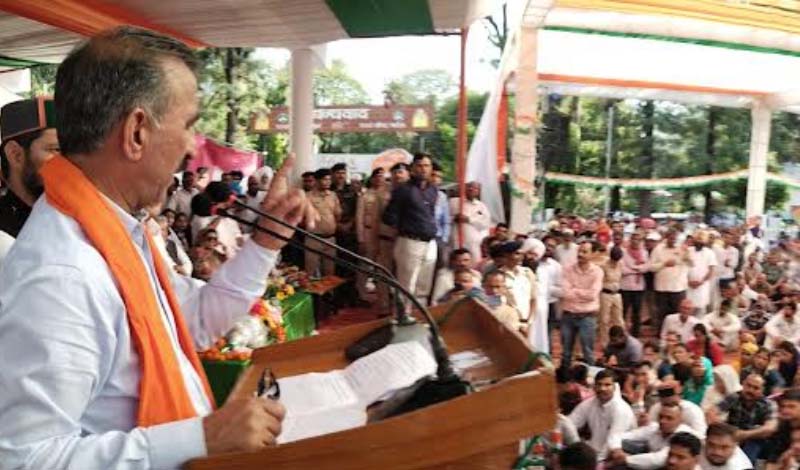 BJP सरकार ने खजाना लुटाकर प्रदेश को किया कंगाल: CM