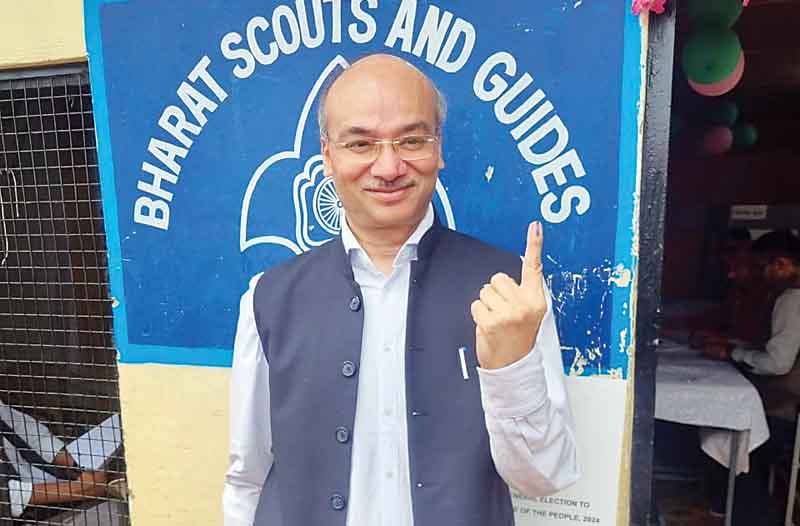 Himachal Election: चुनाव में नजर आया मतदाताओं का उत्साह