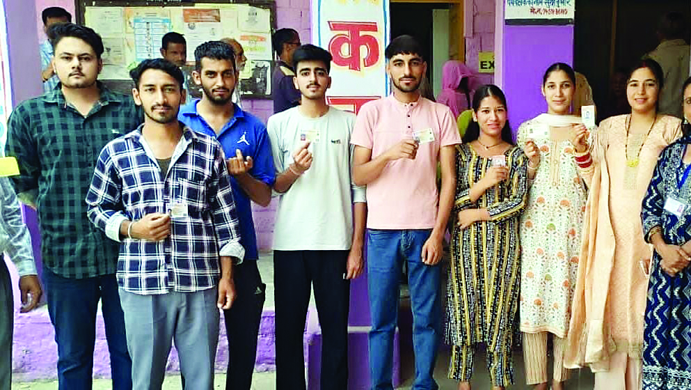 Himachal Election:  पालमपुर के चारों हलकों में 60-60 फीसदी से ज्यादा मतदान