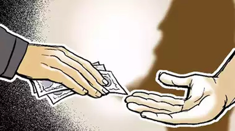 रिश्वत लेते पकड़ा जूनियर इंजीनियर, फाजिल्का में ट्रांसफार्मर लगाने के लिए मांगे थे पैसे, विजिलेंस ने दबोचा