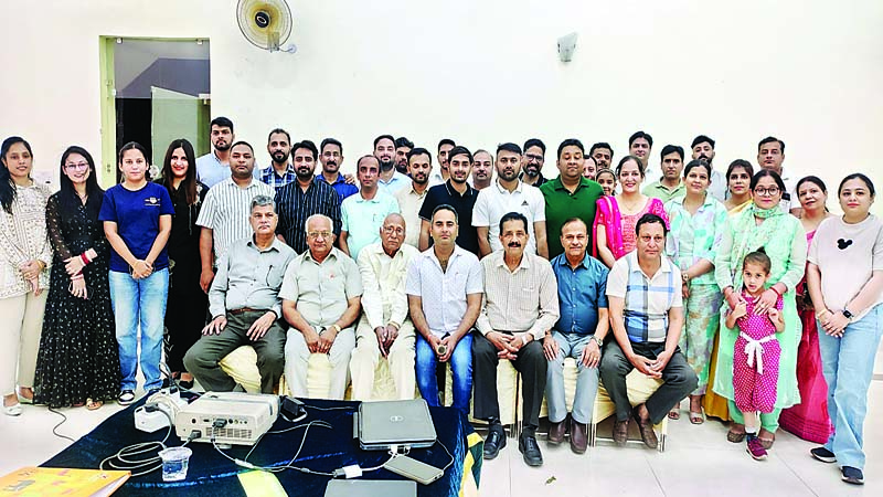 डाक्टर विवेक बने सचिव