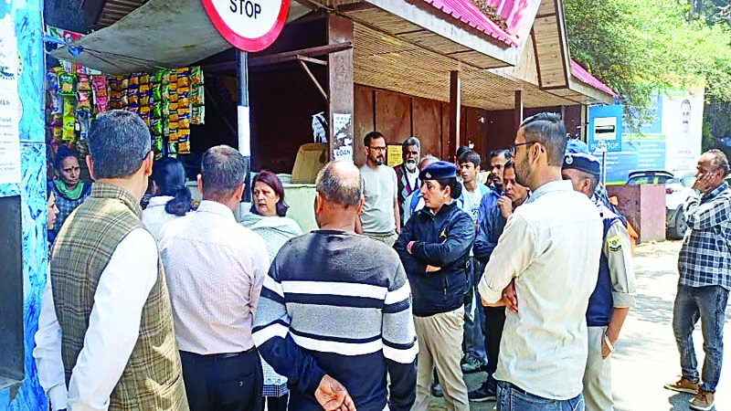 बीसीएस में अवैध तहबाजारी पर हंगामा