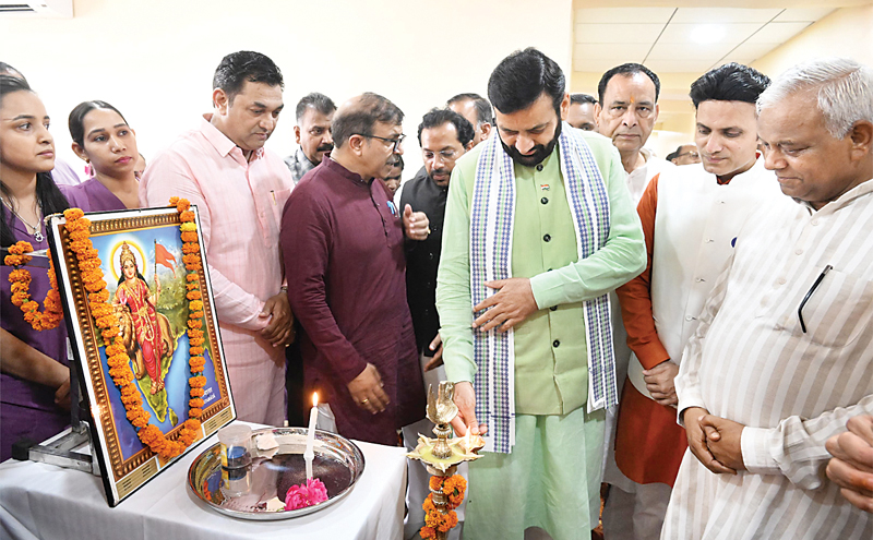 समालखा में खुला ऋषिकुलम वेलनेस सेंटर, CM सैनी ने किया शुभारंभ, संस्था को 51 लाख रुपए देने की घोषणा