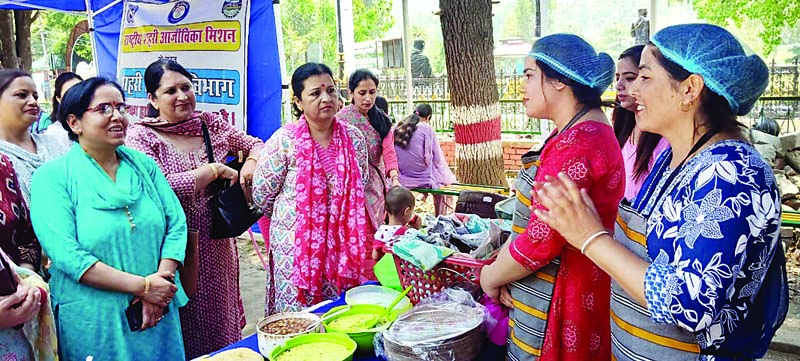 हर सोमवार-मंगलवार को लें पारंपरिक व्यंजनों के चटकारे