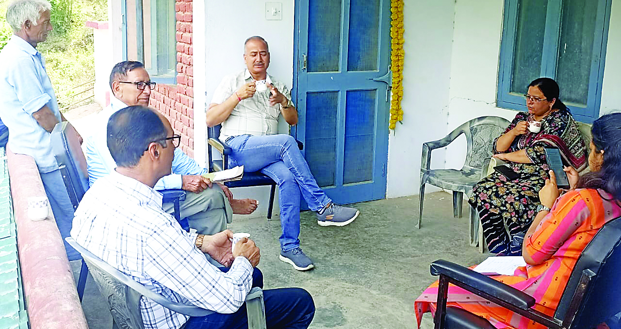 ब्रजराज गोसदन का औचक निरीक्षण