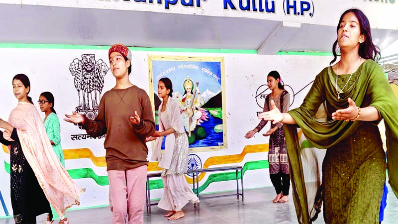 सेल्फी से नहीं, संकल्प से आएगी स्वच्छता